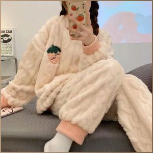 ชุดนอน ผ่อนคลาย ชุดชั้นใน กํามะหยี่ปะการัง ผ้าสักหลาด หนาขึ้น แขนยาว ให้อบอุ่น ฤดูหนาว ชุดสูท