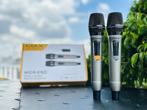 [Professional wireless Micro] Bộ 2 Micro không dây đa năng Max 32 - Hút âm tốt chống hú hiệu quả - Màn hình LCD hiển thị tần số - Phù hợp mọi thiết bị - Thiết kế hợp kim chắc chắn chuyên nghiệp sang trọng - Bảo hành 12 tháng