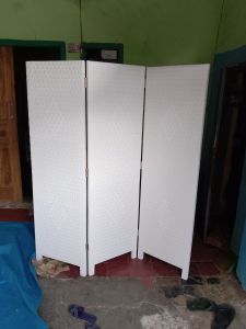 Sketsel partisi pembatas penyekat ruangan portable screen rotan sintetis