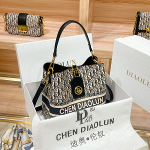 Large-capacity bucket bag for women 2026 New fashion trendy single-shoulder crossbody bag