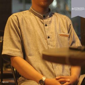 Baju Koko Kemeja Katan: Pilihan Pakaian Pria Dewasa Lengan Pendek