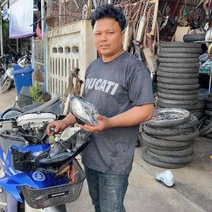 ไฟหน้าเวฟ 110iรุ่น LED กับถอดรถมือสองสินค้าใช้งานได้ทางร้านเช็ดสภาพ กระเป๋าเช่น แม่นยำ หรือการใช้กับแท้ๆนะครับ