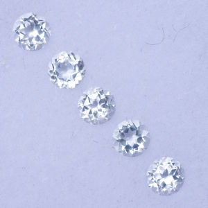 พลอยไวท์โทปาส (White Topaz) 2.05 กะรัต กลม 4.5 มิล น้ำหนัก พลอยแท้จากประเทศบราซิล