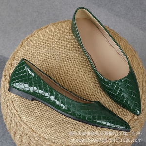 Free Shipping WomenS Shallow-Toe Pumps Black Diamond-Patterned Pointed-Toe Flat-Soled Low-Heeled Shoes Suitable For Work And Casual Wear