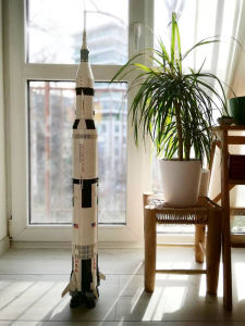 การบินและอวกาศยากมากสําหรับการประกอบบล็อกอาคารของเล่นโมเดล2009ชิ้น + เข้ากันได้กับ Legao 1M High Apollo Saturn V Rocket