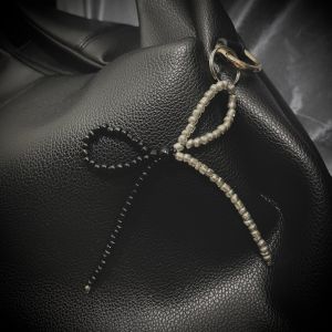 Bead Pearl Bow Shaped Keychain - Girls Sweet Bowknot Ribbon Keyrings - Charm Fashion Backpacks Phones Pendant Key Chain