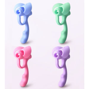 Kids Pencil Grip Cartoon Five Finger Ergonomic Handwriting Trainer Writing Posture Correction Preschool Beginner Pencil Holder Pemegang Pensel Kanak Kanak Cartoon Lima Jari Latihan Menulis Pembetulan Postur Tadika儿童握笔器库米米五指握笔矫正器幼儿园初学者铅笔控笔训练小学生学写字姿势矫正 A561