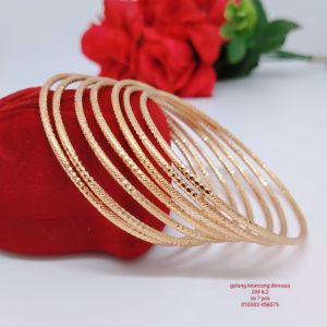 Gelang Tangan Kroncong Wanita Titanium Xuping Perhiasan Aksesoris Lapis Emas Tahan Lama Anti Karat