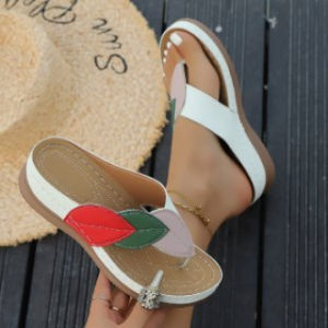 [Free Shipping] Summer WomenS New Color-Blocked Flip-Flops With A Wedge Heel Available In Stock
