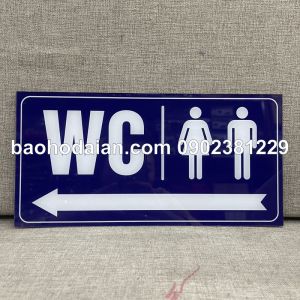 Bảng mica chỉ dẫn WC toilet kích thước 15 x 30cm
