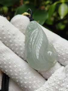 Monkey Leaf Ruyi Carving – Natural Type A Jadeite Pendant (Sku: pendant442)