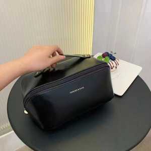 tokomumer TAS KOSMETIK LIPAT travel pouch cosmetic skincare leather korea T018