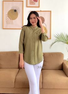 Kemeja Polos Linen Wanita Kerah Shanghai Banyak Warna