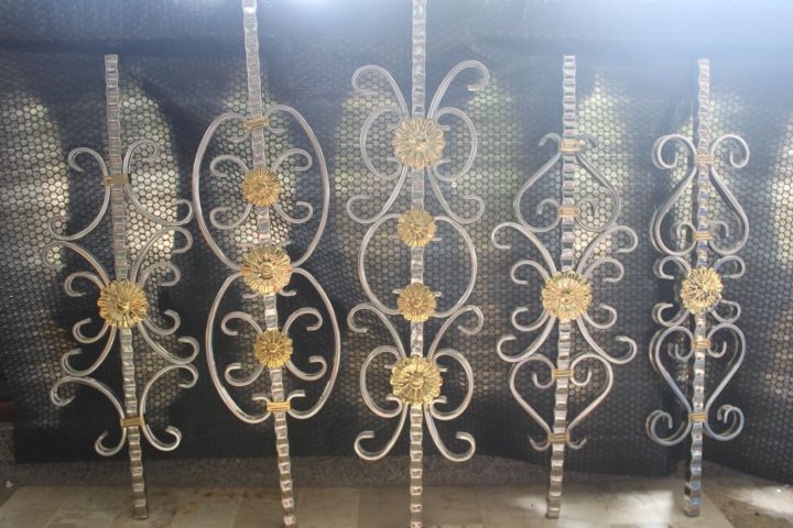 Baluster design stainless steel 304 for gate, railings, windows etc ...