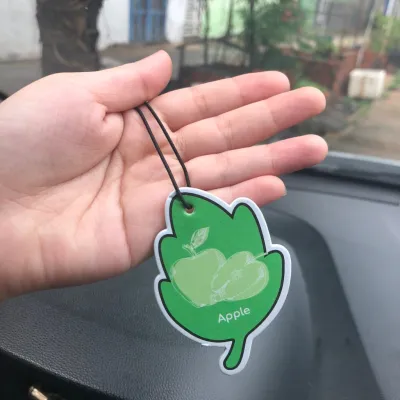 Lá Thơm Khử Mùi Treo Xe Ô Tô Tủ Quần Áo Phòng Ngủ Hộc Bàn Hiệu Chính Hãng Scn Mùi Hương Tùy Chọn