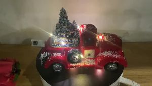 AU Christmas Karting Red Christmas Tree led Flickering lights Christmas decorations resin ornaments for home decor