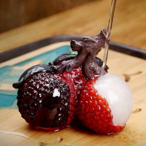 เครื่องรางโชคลาภรูปลิ้นจี่เปลี่ยนสีได้ สินค้านําเข้า