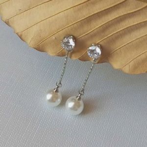 Khuyên tai dáng thả dài tòn ten ngoc trai dễ thương không đen trang sức style kpop