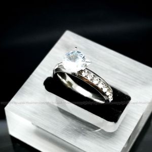 Cincin Titanium Wanita Batu Berlian American Diamond Gold Silver 01