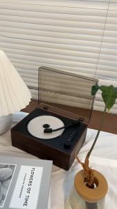 Portable Retro CD Player 3.5mm AUX Input/Output Bluetooth Speaker Multifunctional Home Music Player Birthday Presents