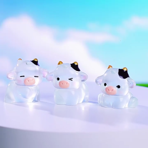 6Pcs Luminously Cow Figurine Ornamentation for Car Dashboards Delight Miniature Decors for Auto Interior Birthday Gift