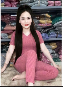 Sét Đồ Bộ Nữ Cổ Tim Tay Ngắn Quần Baggy Vải Gân Đũa Lạnh Đồ Bộ Mặc Nhà Ủ Kem Mát Mẻ Thoải Mái Size 1-5 (35-82kg)