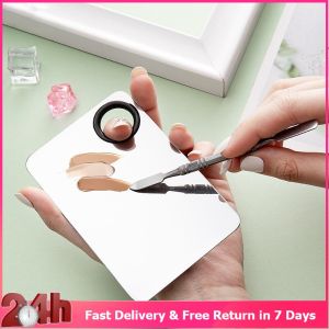 1pcs Make-up Mixing Palette Ring Tool Mini Nail Art Cosmetic Ring Paint Palette Makeup Tool