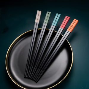 【SG】5 Pairs Chopsticks Non-Slip And High Temperature Resistant Chopsticks Reusable Tableware Gift Chopsticks Cutlery Set