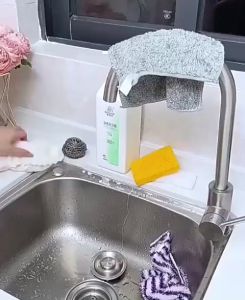 Kệ đựng đồ rửa chén bát giá để rẻ rửa chén trên bồn có khay hứng nước nghiêng tiện lợi Vuadienmay