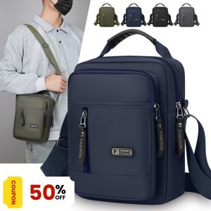 QNQN 【COD】กระเป๋าไหล่บุรุษหลายชั้นความจุขนาดใหญ่ กระเป๋ามือสบายๆ ที่กันสเปรชและทนต่อการสวมใส่ กระเป๋า Messenger ทั้งหมดที่เรียบง่ายและแฟชั่น