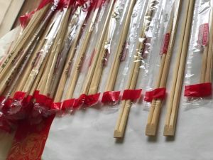 1 tải (1.200 đôi) Đũa tre dùng 1 lần_tròn 5.5ly * 20cm_ BỌC màng opp xuất Nhật