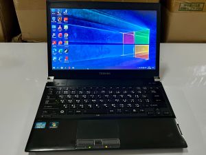โน๊ตบุ๊ค TOSHIBA R731/C lntel (R) core (TM) I5 -2520M CPU  2.50 Ghz 2.50 Ghz RAM 8 Gb HDD 250 GB ขนาดหน้าจอ 12.5 นิ้ว