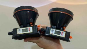 ไฟฉายคาดหัว 2000-2000KHz - หน้าจอบอก - ไฟLED 2000 วัตต์ แสงสว่างไกล 2000 เมตร - ชั่วโมงการทำงาน - ราคาที่สุด