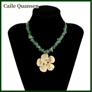 Caile Boho สร้อยคอหินธรรมชาติแบบไม่สม่ำเสมอสำหรับผู้หญิงสร้อยคอประดับกระดูกไหปลาร้าดอกไม้โลหะสวยงามเครื่องประดับงานเลี้ยงริมชายหาดของขวัญเครื่องประดับ