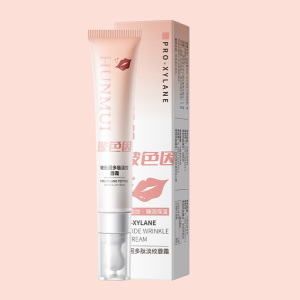 【FAMMY FAEY】Moisturizing and Lightening Line Care Lip Balm Lip Gloss Lipstick and Lip Oil Three-in-One Moisturizing and Non-Fading Lipstick for Women唇膏