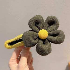 1Pcs Plush Flower Clip Plush Flower Duck Bill Clip Cute Flower Hair Clips Satin Fabric Hair Bands