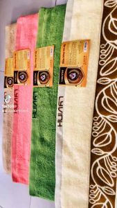 KHĂN TẮM CAO CẤP KHĂN TẮM XUẤT KHẨU DÍ HOA SIÊU SANG . THƯƠNG HIỆU LYVINH . Kích thước 60x120cm