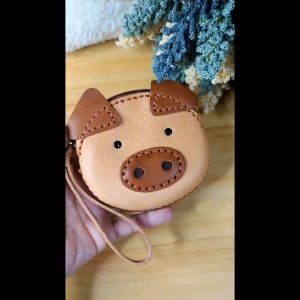 กระเป๋าหนังวัวแฮนด์เมด หมูกลม ใส่เหรียญและบัตร ATM น่ารัก ราคาประหยัด