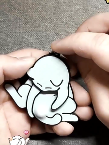 Phim hoạt hình Keychains số lượng lớn cho trẻ em bên ủng hộ ba lô Keychains kéo chơi trứng mèo đồ treo móc khóa