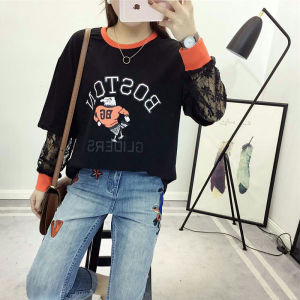 QDshop 🌼 ไม่มี ไม่ซื้อไม่ได้แล๊าววว 👕 เสื้อยืดแขนยาวแต่งด้วยลายลูกไม้เก๋ๆมาแรงมากตอนนี้ 🤩 แต่งสกรีนตัวอักษรเนื้อผ้านิ่ม ใส่สบายราคาย่อมเยาร์ 🎉