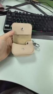 Túi đựng túi đựng chất thải thú cưng bằng da có sẵn túi đựng túi chất thải thú cưng di động có thể treo túi đựng túi chất thải chó.