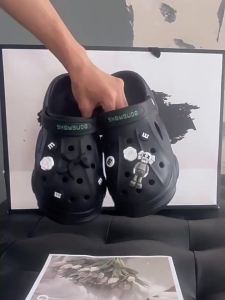 [Free Shipping] MenS Summer New Style Clogs Slip-On Sandals For Outdoor Wear Non-Slip Thick-Soled And Available As A CoupleS Set