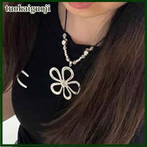tuokaiguoji Retro Vintage Hollow Flower Charm Statement Simple Leather Cord Women Necklace Boho Jewelry