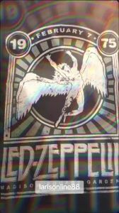 ✅ Zephyelin Madison Square led T-shirts .C