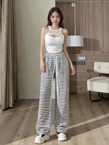 ชุดเซ็ตแฟชั่นผู้หญิง  ใส่แล้วดูเพรียวบางและทันสมัย