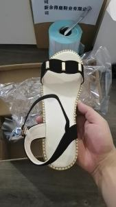 [Free Shipping] In-Stock WomenS Summer New Style Flat Sandals Versatile And Fashionable Suitable For Pairing With Skirts With A Single Strap For Outdoor Wear And Office Commuting