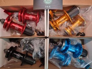 Bicycle Hubs 32 36H Holes 3Pawls for Cassette Freewheel 6 Bolt Disc Brake