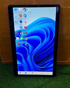 โน๊ตบุ๊คแท๊ยเล็ต 2 in 1 Fujitsu Q738/SE CPU CORE I3 GEN 7 RAM4GB SSD 128 GB หน้าจอ 13 .3นิ้ว มีกล้อง
