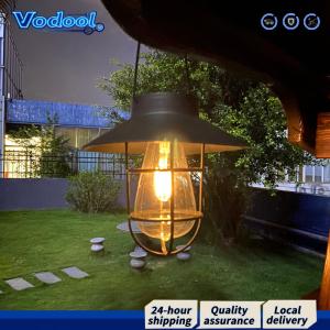 ไฟโซลาร์เซลล์กันน้ำสำหรับแคมป์ปิ้งและสวนไฟแขวนดีไซน์ย้อนยุคสำหรับระเบียงและพื้นที่กลางแจ้งใช้งานง่าย