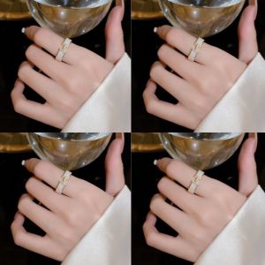 AHOURR แหวนตัวอักษรทอง H หรูหราเครื่องประดับแฟชั่นเกาหลีสำหรับผู้หญิง